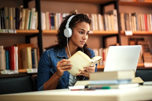 HG shutterstock 701467699