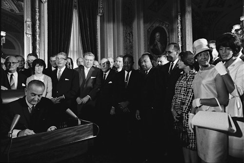 Lyndonjohnson Signs Voting Rights Act Of 1965