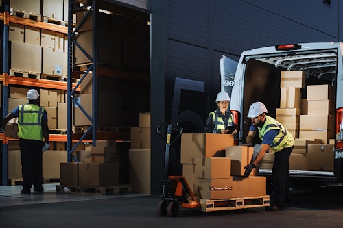 Shutterstock 2042952371