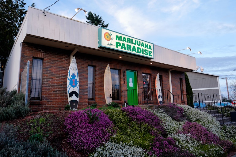 Shutterstock 391906210